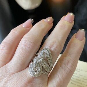 New women’s cubic zirconia statement cocktail ring size 8